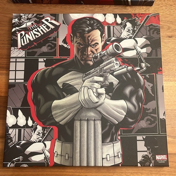 SILVER BUFFALO THE PUNISHER CANVAS and SILVER BUFFALO DEADPOOL
Excellent - Picture 3 of 10